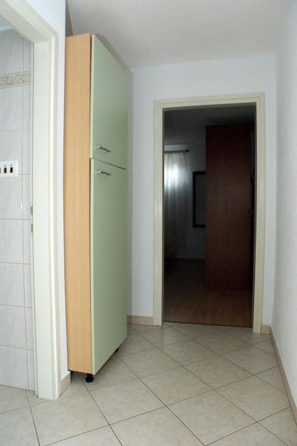 Apartments By The Sea Duga Luka - Prtlog, Labin - 2367 Drenje  외부 사진